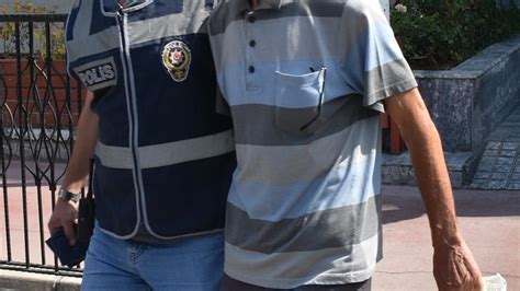 F­E­T­Ö­­n­ü­n­ ­İ­z­m­i­r­ ­y­a­p­ı­l­a­n­m­a­s­ı­n­d­a­ ­2­5­ ­t­u­t­u­k­l­a­m­a­